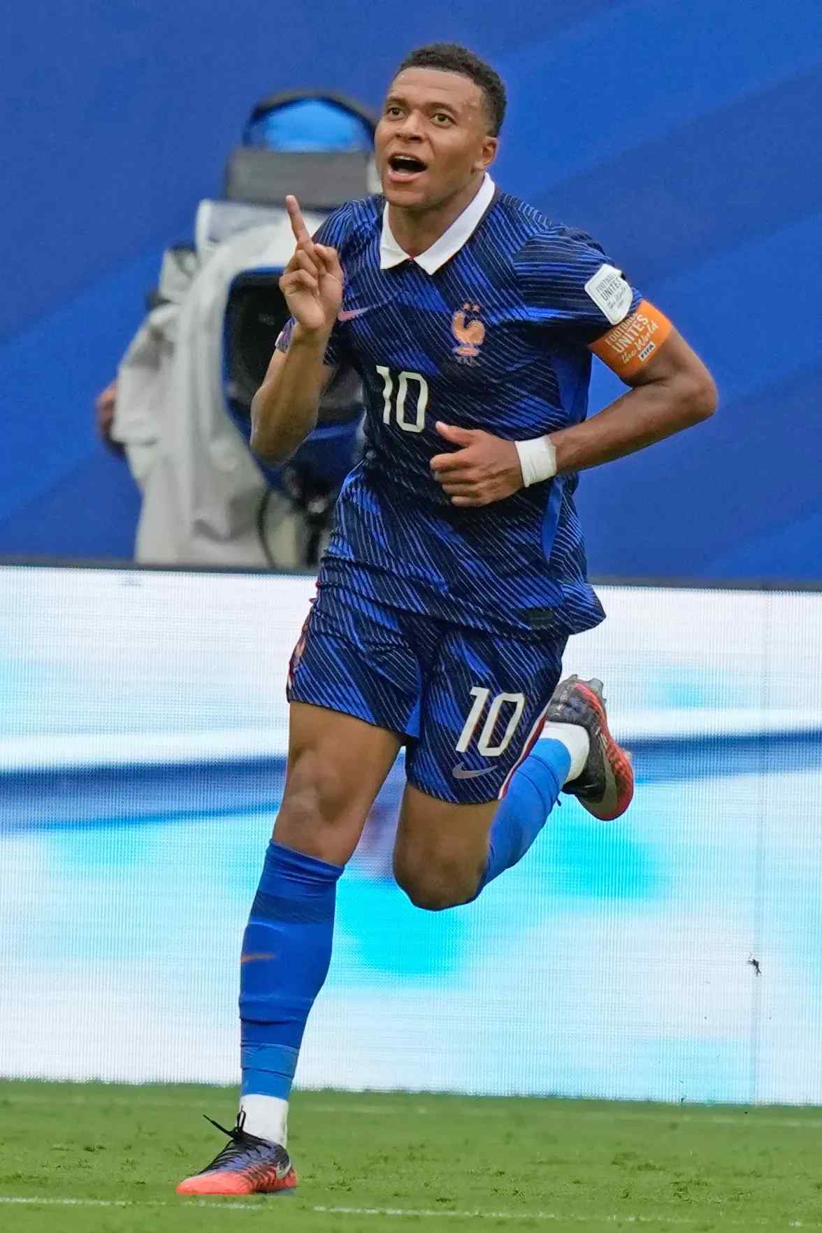 Kylian Mbappé playing for France